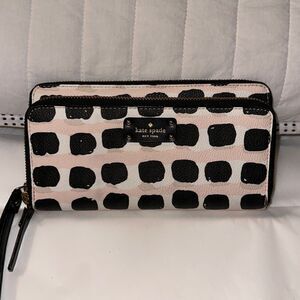 Kate Spade Grove Street Black White Beige Blush Pink Large Wristlet Wallet